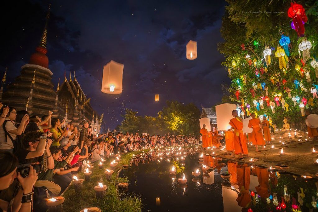 3 Festival Thailand yang Tidak Boleh Kamu Lewatkan! - Loy Krathong Festival 2