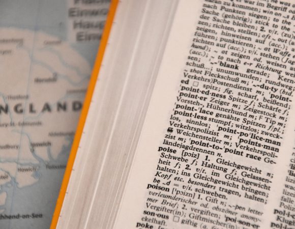 Sejarah Bahasa Inggris Hingga Menjadi Bahasa International&nbsp;