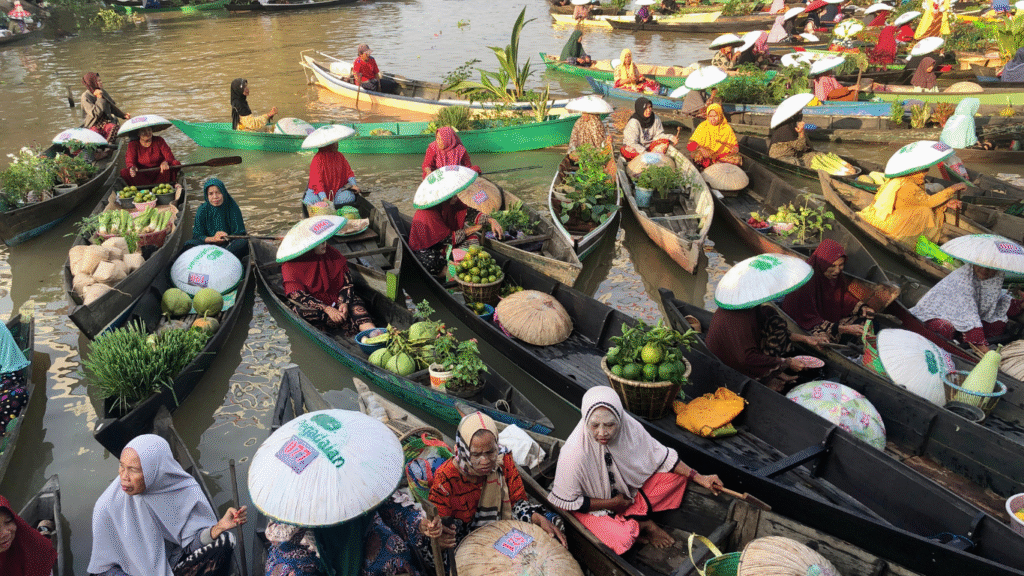 Warga Indonesia terkenal ramah